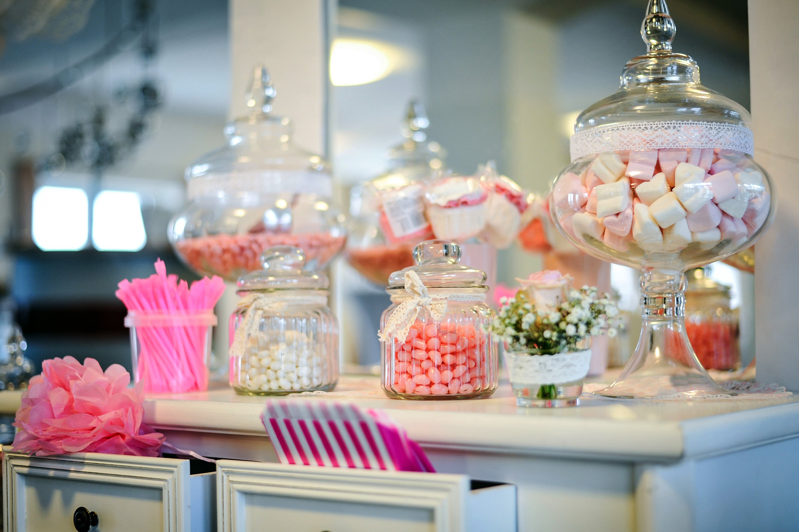 Decadence Redefined: A Gourmet Guide to Selecting the Finest Wedding Sweets with SoSweet